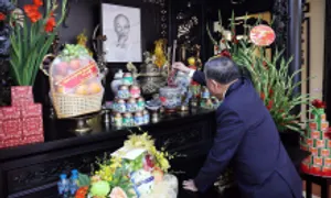 Tổng Bí thư dâng hương tại nơi Chủ tịch Hồ Chí Minh viết Tuyên ngôn độc lập