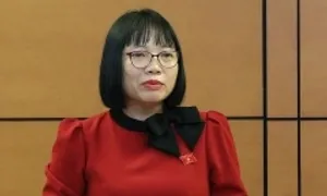 'Cần cơ chế kiểm soát khi cho phép viên chức ký hợp đồng ngoài cơ quan' 'Cần cơ chế kiểm soát khi cho phép viên chức ký hợp đồng ngoài cơ quan'