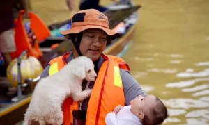 Một tháng lái xuồng cứu hộ từ Bắc vào Nam